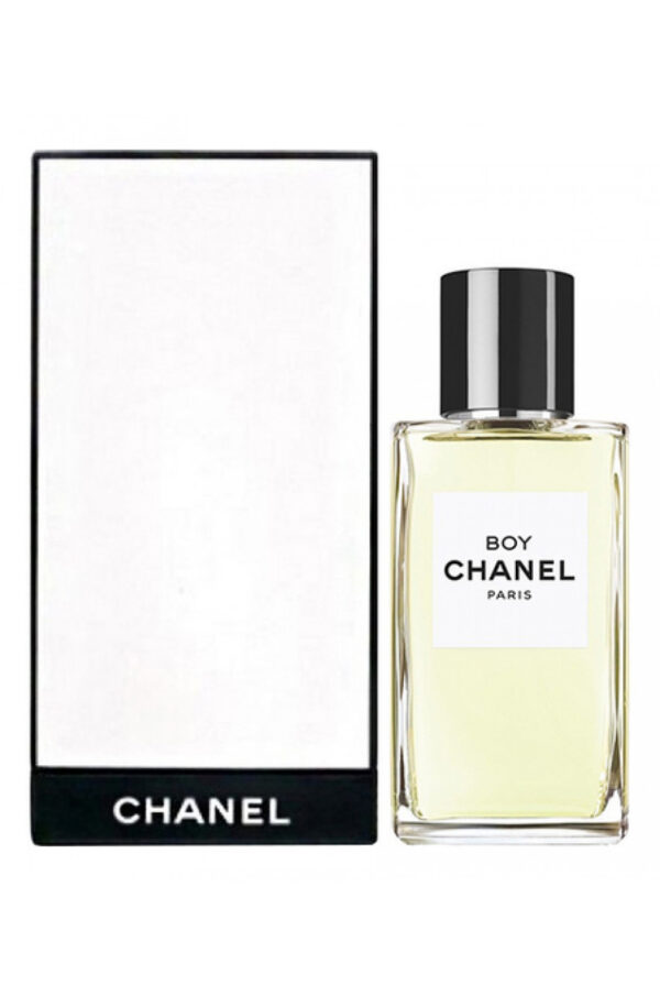 Chanel (Les Exclusifs) Boy Chanel