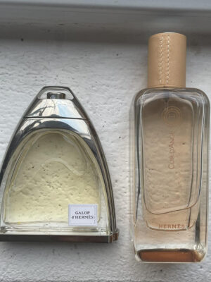 Hermès (Hermessence) Cuir d'Ange perfume bottle view 1