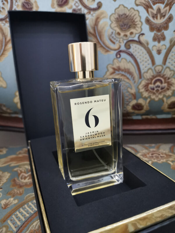 Rosendo Mateu Nº 6 Jasmin, Sandalwood