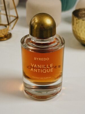Byredo Vanille Antique perfume bottle view 1