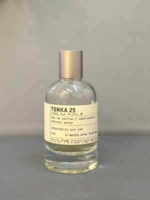 Le Labo Tonka 25 perfume bottle view 1
